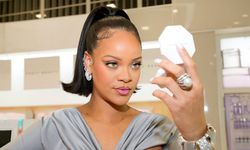 Rihanna, Doğum Sonrası İlk Kez Kırmızı Halıda