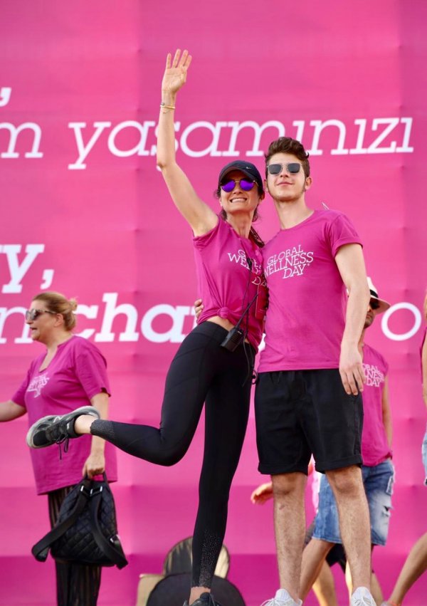15-belgin-aksoy-global-wellness-dayin-kurucusu-oglu.jpg