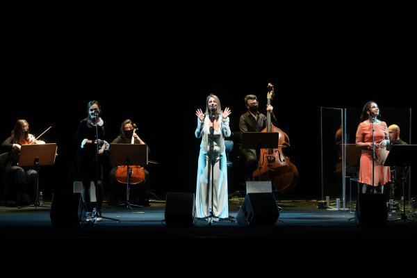 1609312849-12-11-20-dilek-deryaturkan-6808.jpg