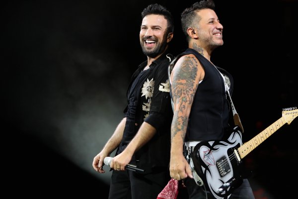 1610190906-tarkan-cv0i7788.jpg