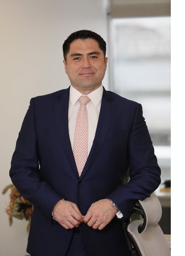 1621505902-arcelik-utku-baris-pazar.jpg