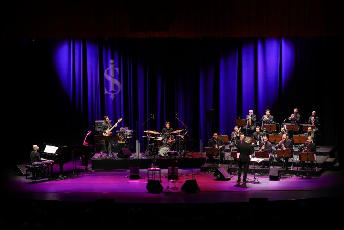 1641541356-06-01-22-fatiherkoc-stanbulsuperband-8009.jpg