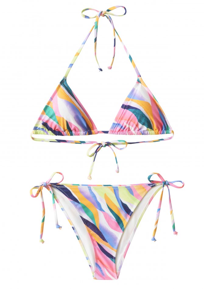 1652694090-1065-a4-pr-portrait-image-300ppi-bikinis-001.jpeg