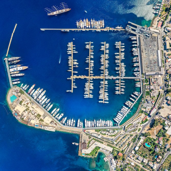 1666700682-yalikavakmarinagenel100x100-2-kopyas.jpg