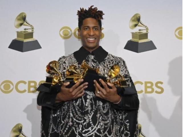 64-grammy-odulleri-muhtesem-bir-torenle-14841057-1457-m.jpg