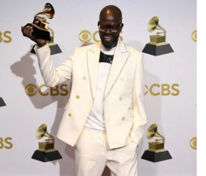 64-grammy-odulleri-muhtesem-bir-torenle-14841057-3038-m.jpg