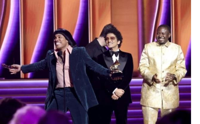 64-grammy-odulleri-muhtesem-bir-torenle-14841057-4048-m.jpg