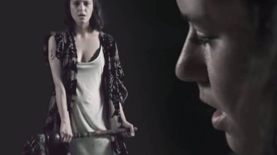 beren-saat-atiye.jpg