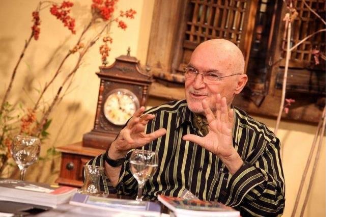 gazeteci-hincal-uluc-83-yasinda-hayatini-kaybetti-15442008-8666-m.jpg