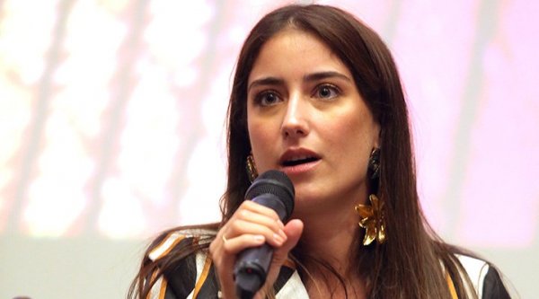 hazal-kaya-kilolu-kadina-basrol-verilmiyor-775939-5.jpg