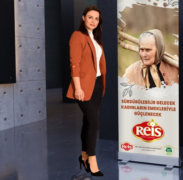isilay-reis-yorgun-foto.jpg