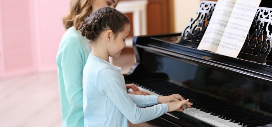 pianoteacher.jpg
