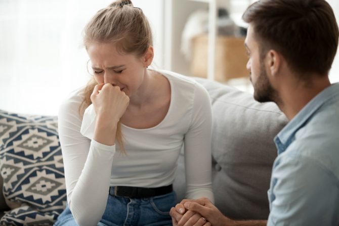sad-wife-crying-sad-husband-670x447.jpg