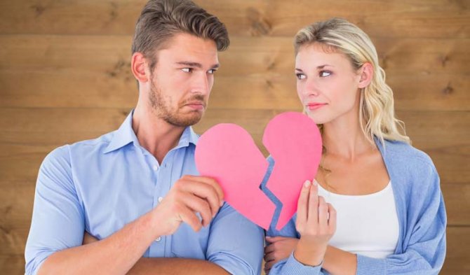 the-carousel-why-couples-breakup-in-december.jpg